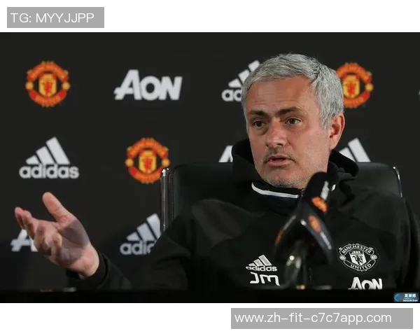 秃顶足球的魅力与挑战：如何在球场上逆风翻盘实现自我突破