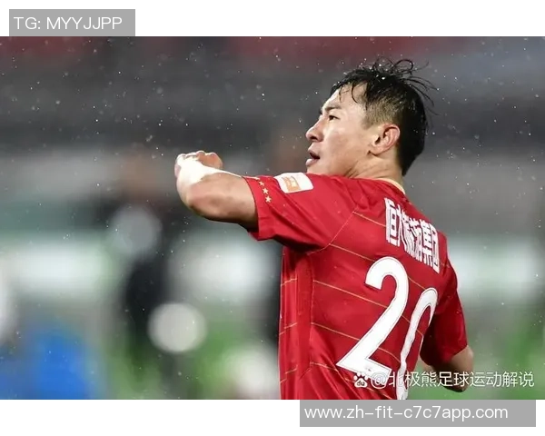 豪华足球风云冲锋号角激荡激情岁月展现体育精神与荣耀之路